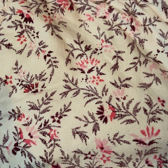 Ann Taylor Loft shorts - Picture 2 of 4